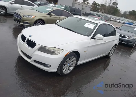 2011 BMW 328I z USA, uszkodzony, nr VIN WBAPH7C52BE683006